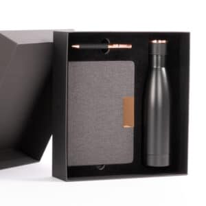 Set de Regalo "EPIC" negro con detalles encobrizados.